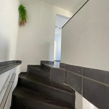 Renoviertes Haus In Fuer 8 Gaeste شقة