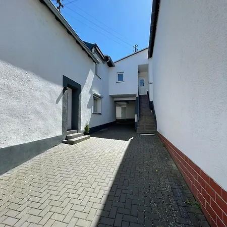 شقة Renoviertes Haus In Fuer 8 Gaeste Ochtendung