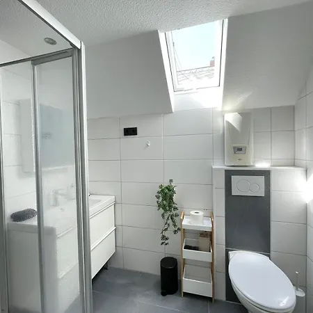 Renoviertes Haus In Fuer 8 Gaeste شقة